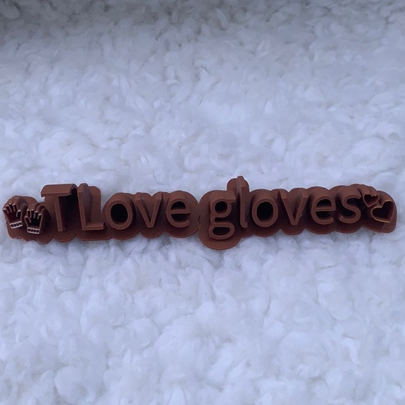 Elegant Pink Lace Gloves - Picture 2 of 2